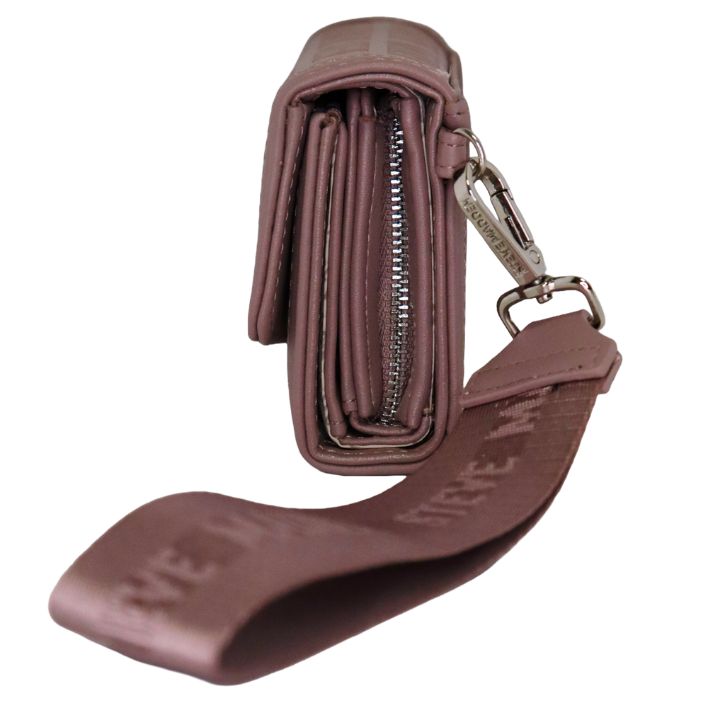 Steve Madden — Embossed Brett Wallet